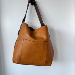 Joy Susan Camel Leather Slouchy Shoulder Bag Minimalist Boho Clean Girl Hobo